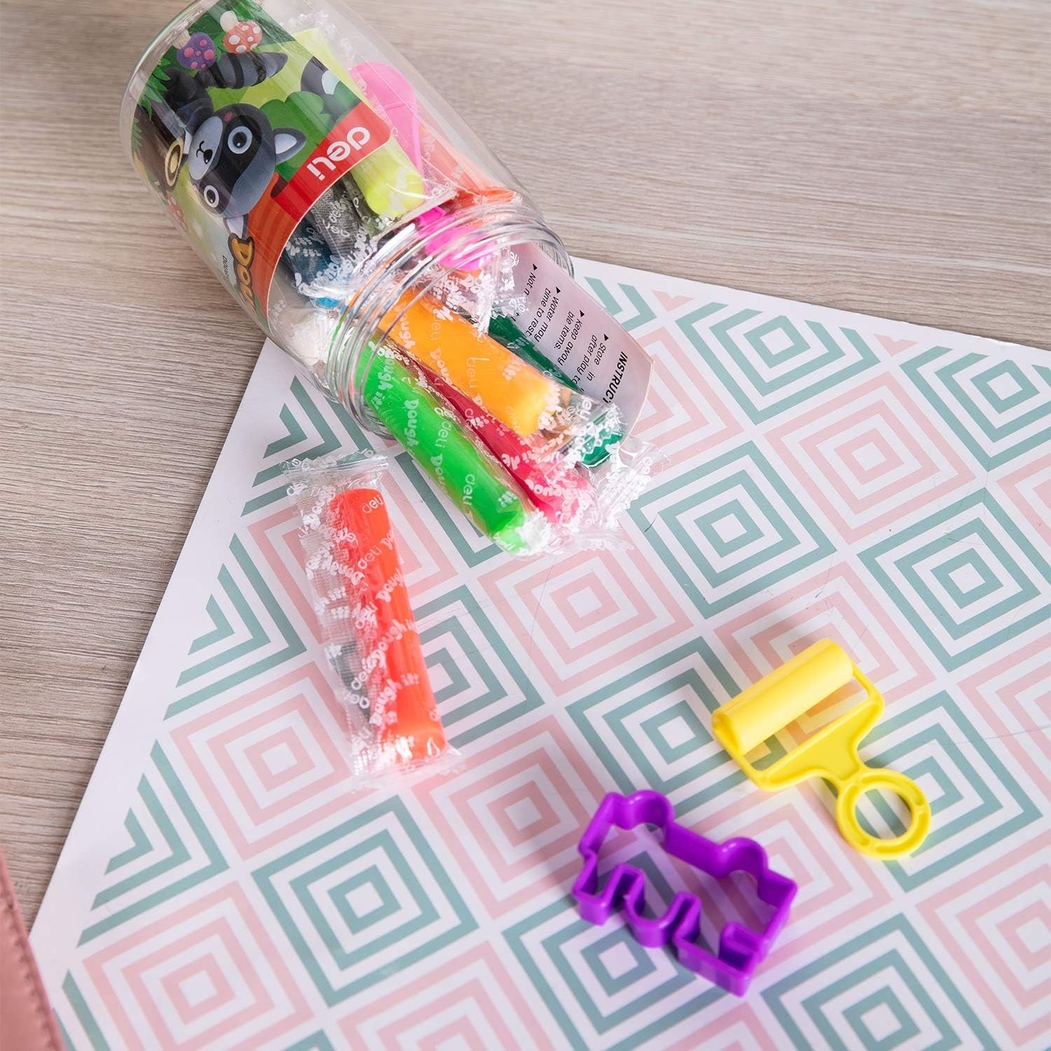 DOUGH BRIGHT AND VIVID COLORS 12 PCS SET ( BRAND DELI )