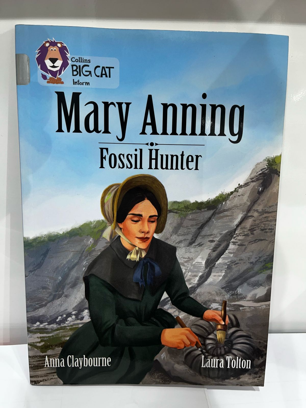 COLLINS BIG CAT - MARY ANNING FOSSIL HUNTER