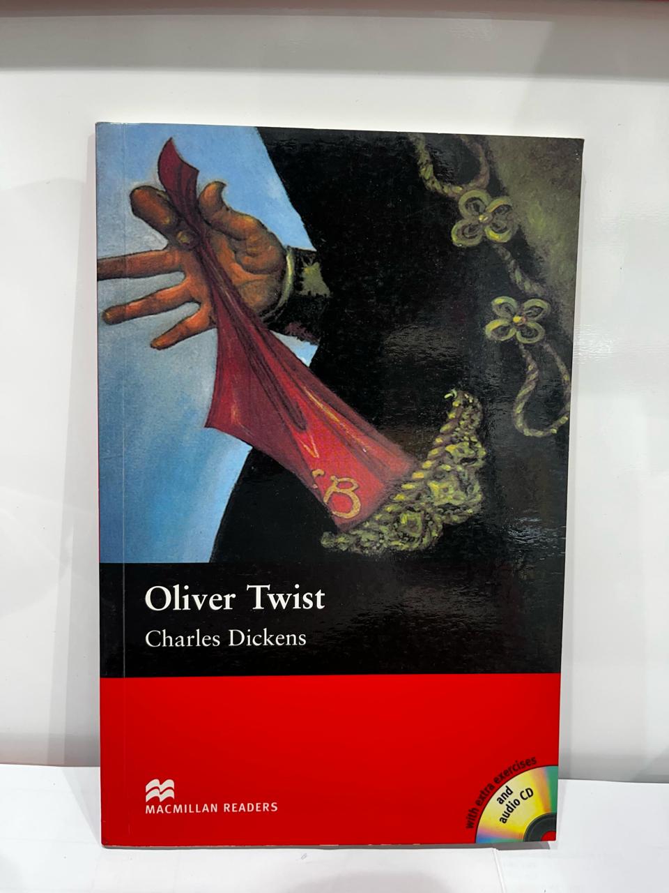 MACMILLAN READERS - OLIVER TWIST