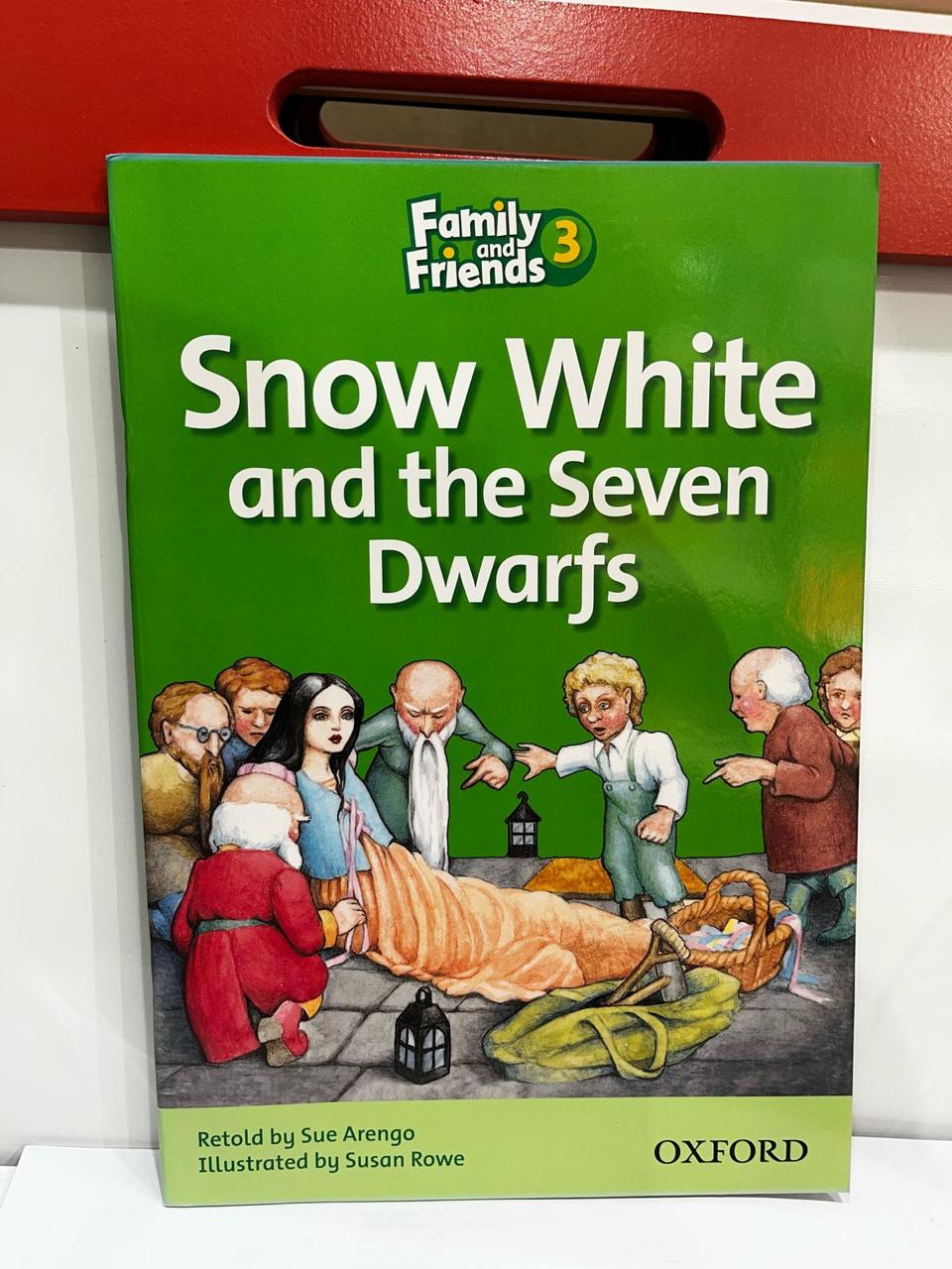 OXFORD FAMILY AND FRIENDS 3 - SNOW WHITE AND THE SEVEN DWARFS