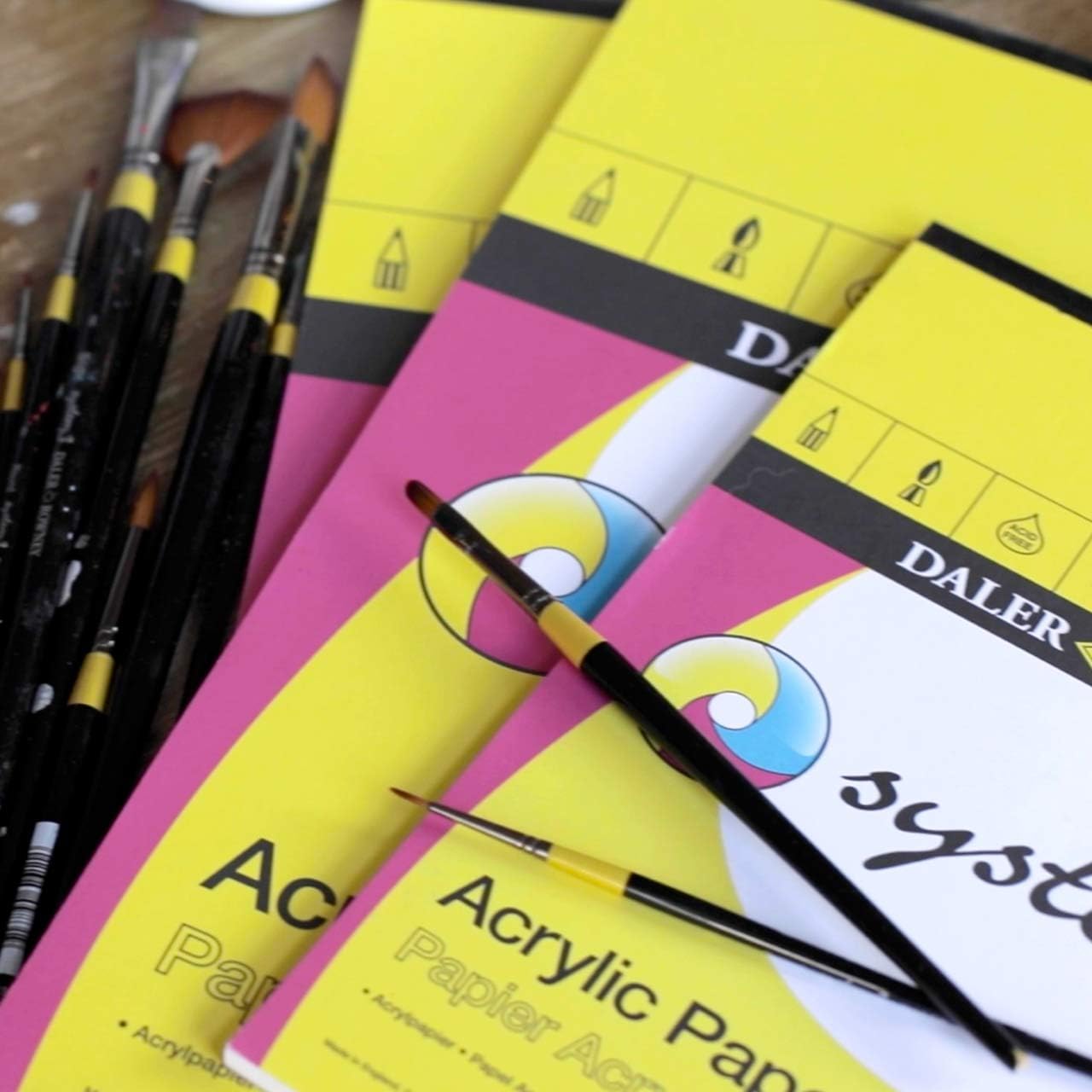 ACRYLIC PAPER ( BRAND DALER ROWNEY ) SYSTEM 3 SINGLE SIDED 20 SHEETS A4 SIZE 230 GSM