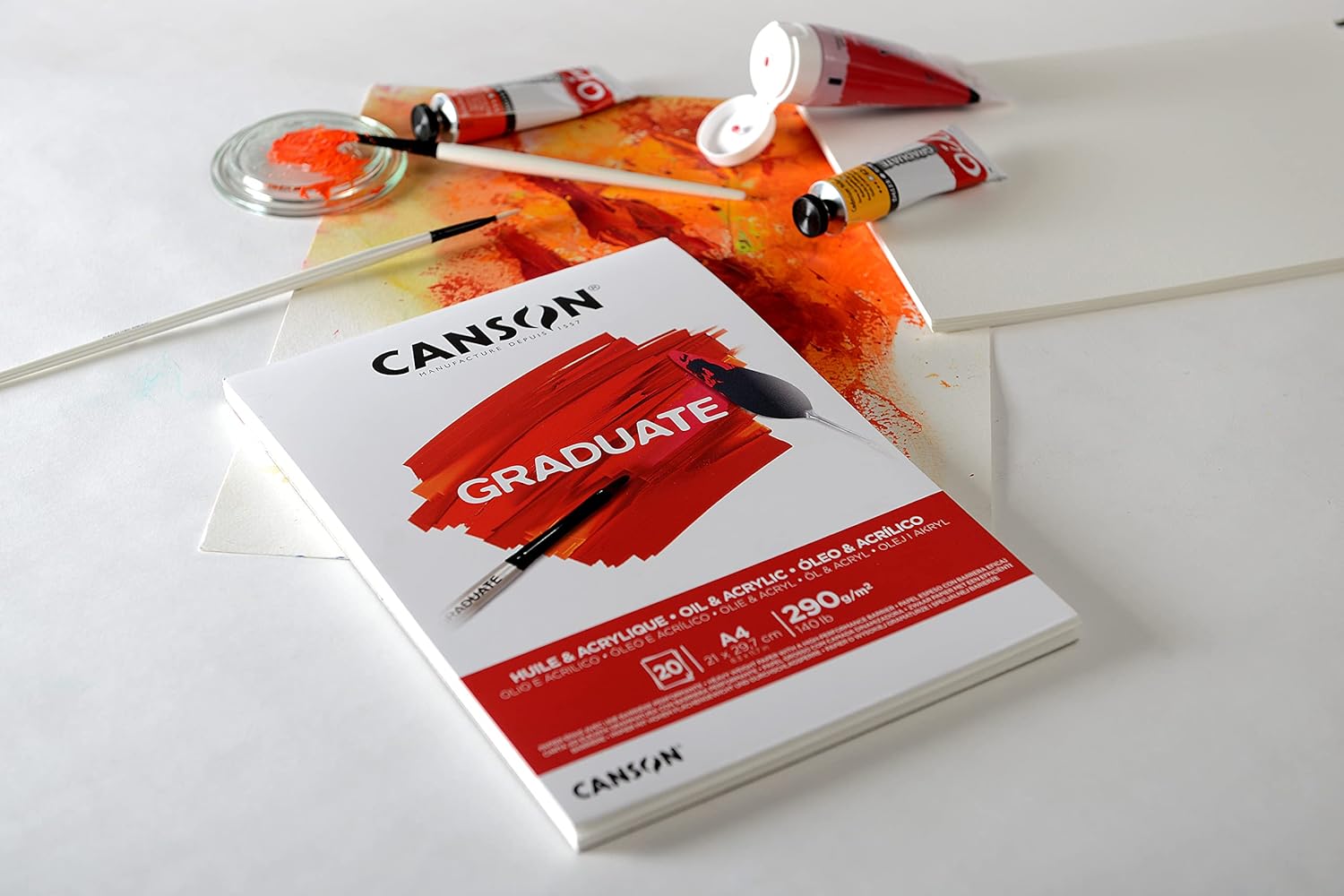 SKETCH PAD ( BRAND CANSON GRADUATE ) ARCYLIC AND OIL PAD  A4 SIZE 290 GSM 20SHEETS