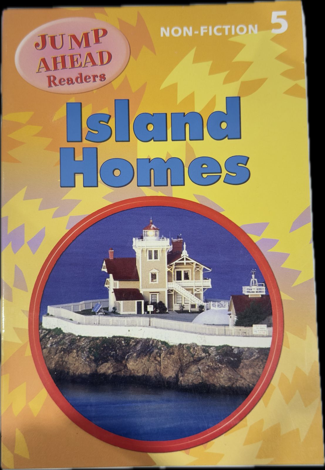 Island Homes (Jump Ahead Readers)