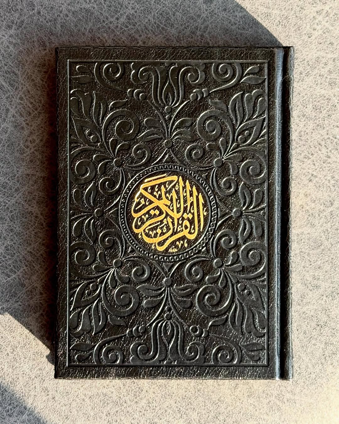 Elegant Embossed Quran – Classic Hardcover Edition 25x35